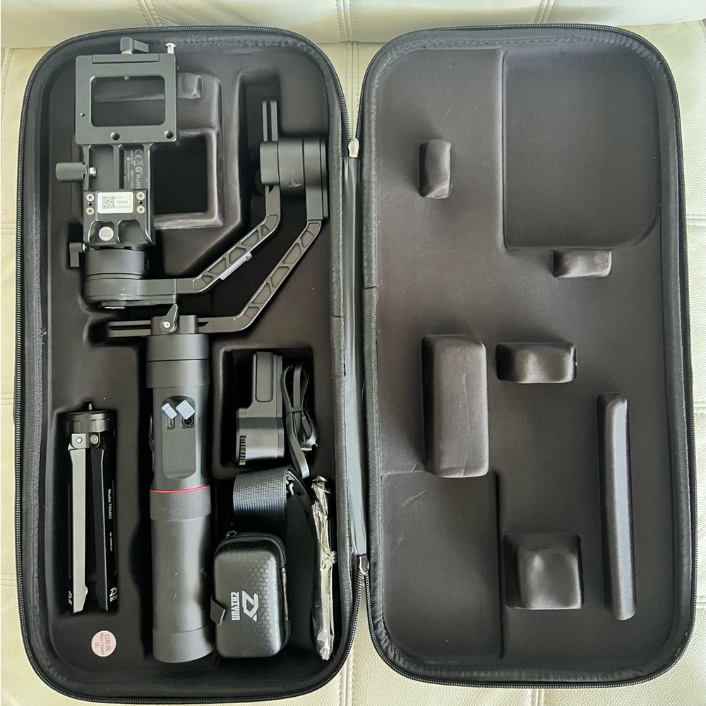 Black Gimbal Stabilizer for Cameras